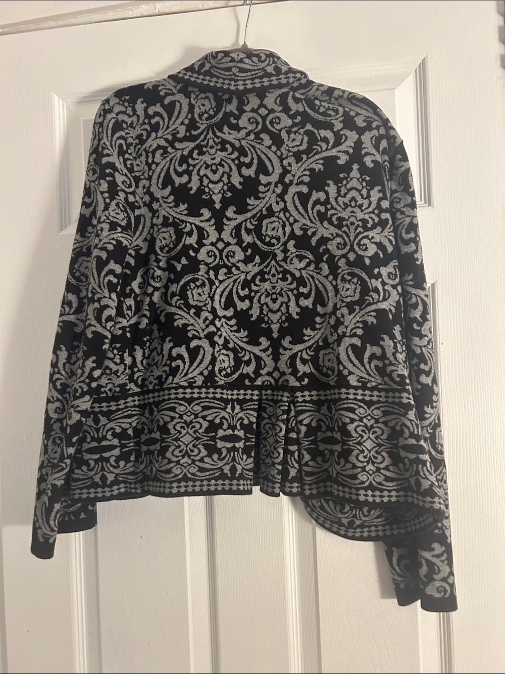 Black & Gray Open-Front Jacquard Cardigan Jacket - Picture 2 of 3